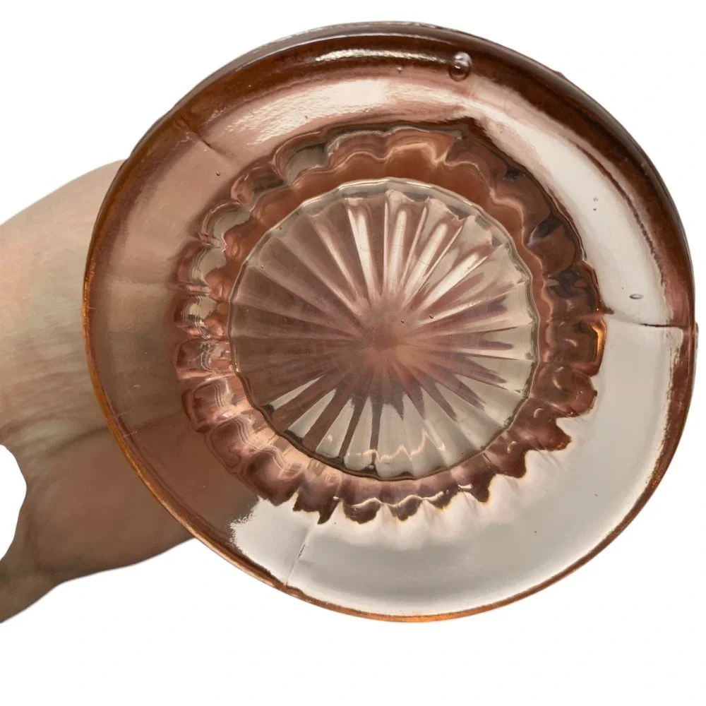 Dugan Diamond‎ Pulled Loop Pink Swung Vase.